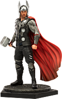 Thor (2011) - Thor Deluxe 1/10th Scale Statue  (Int Sales Only)