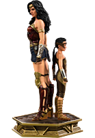 Wonder Woman 1984 - Wonder Woman & Young Diana Deluxe 1/10th Scale Statue