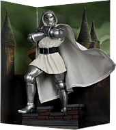 Doctor Doom - Doctor Doom (Future Foundation) Gold Label 1/6th Scale PVC Posed Figure with Comic Book